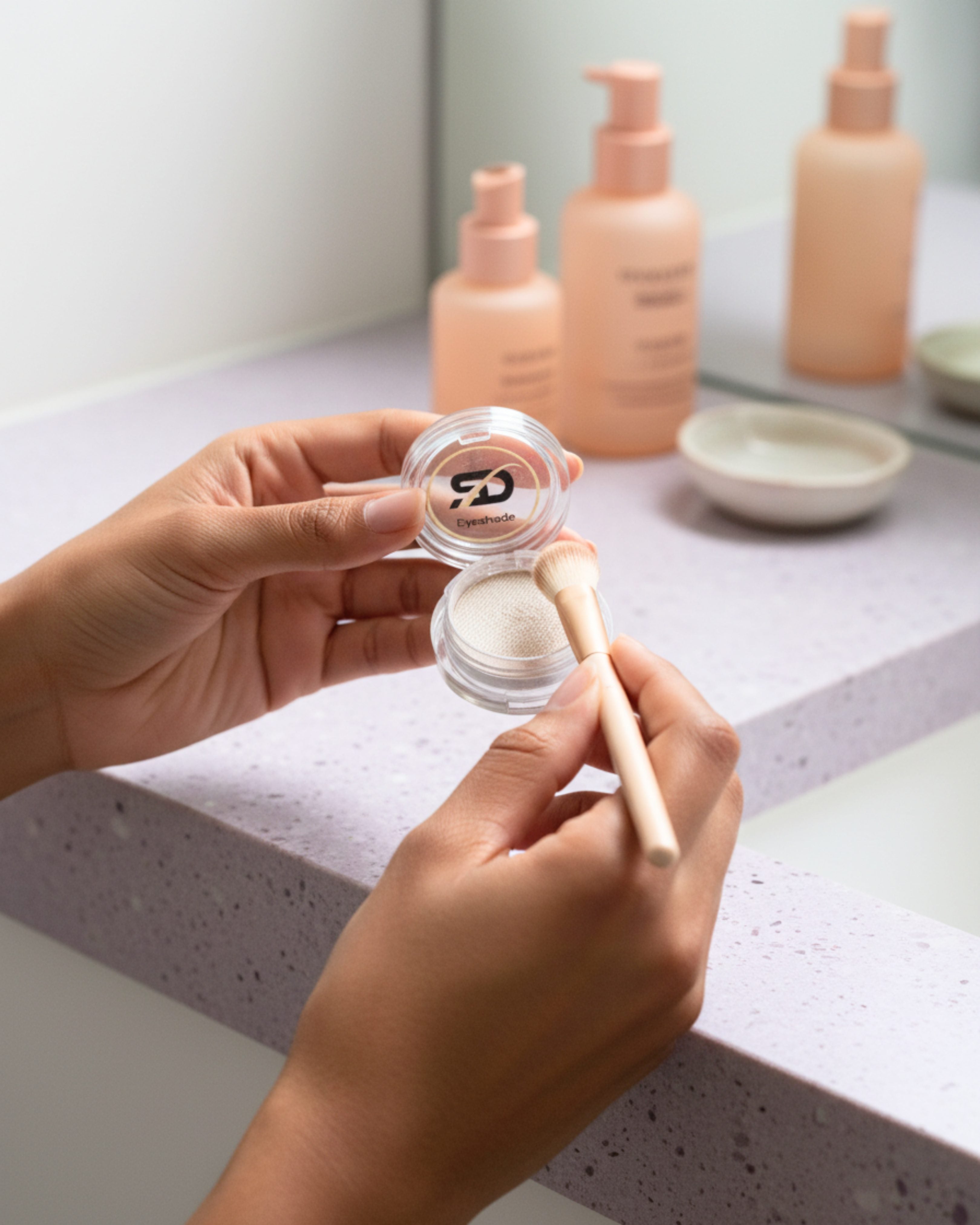 Eye Shadow 15 — Sage Wite