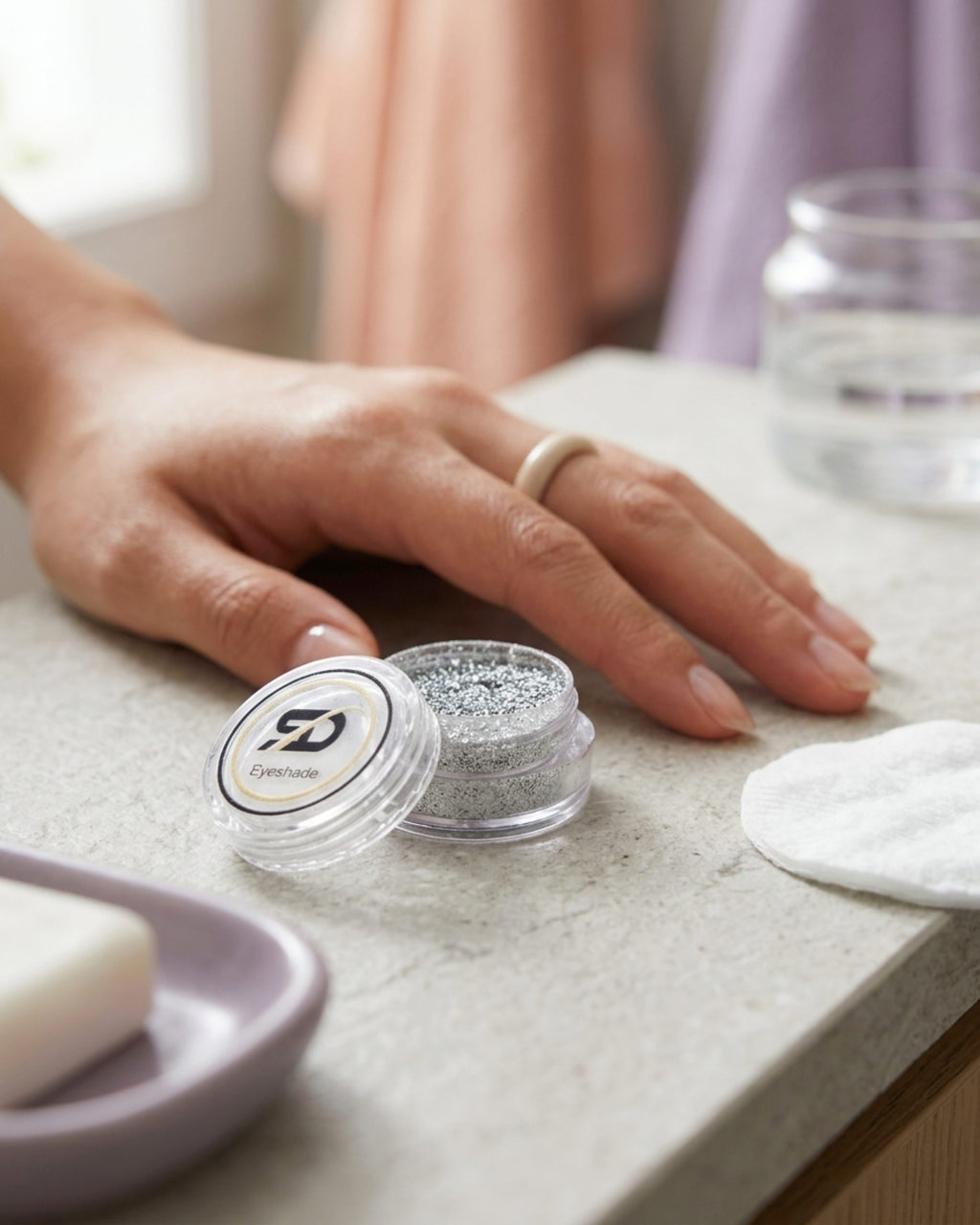 Eye Shadow 10 — Silver